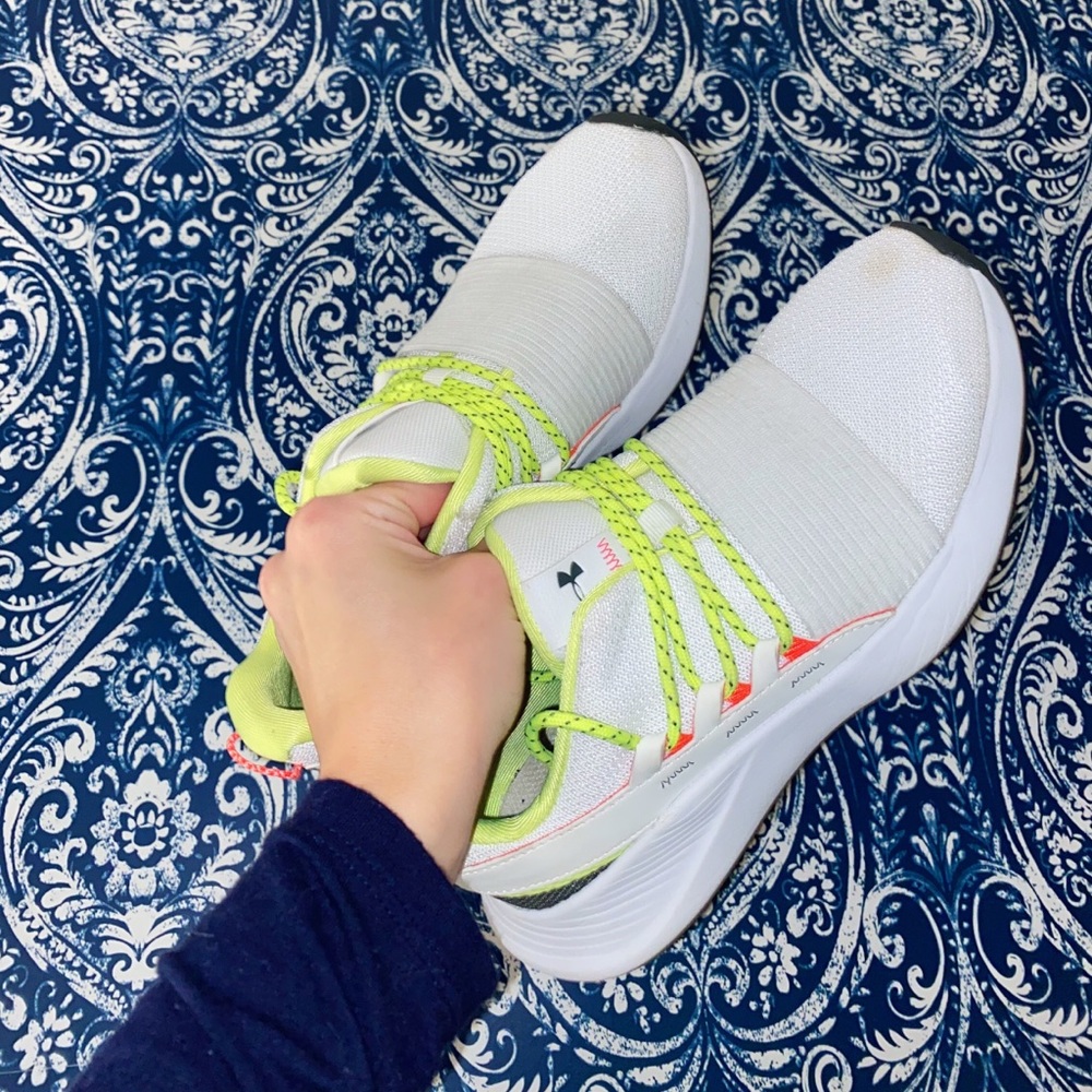 BREATHE LACE LIGHTWEIGHT RUNNING SHOE